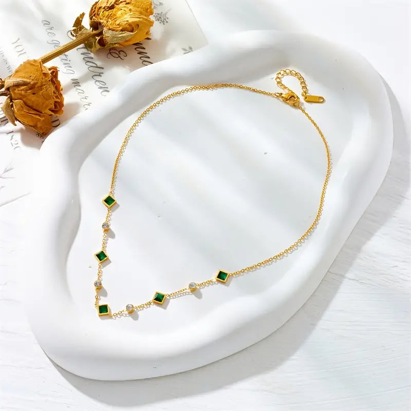 Orla & James - Glenwyn Necklace in Gold