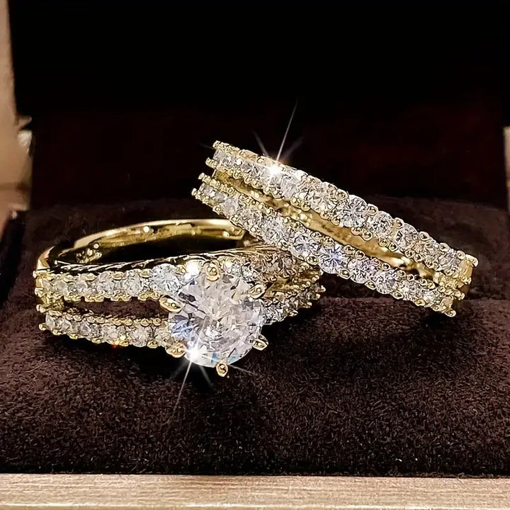 Orla & James - Eternal Radiance Ring Set in Gold