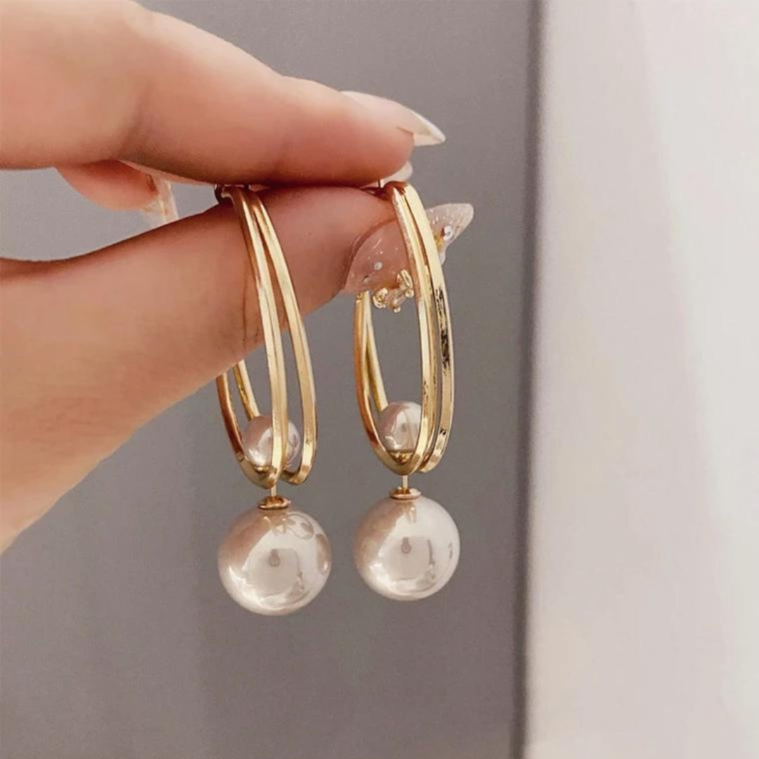 Orla & James - Vintage Charming Pearl Earrings