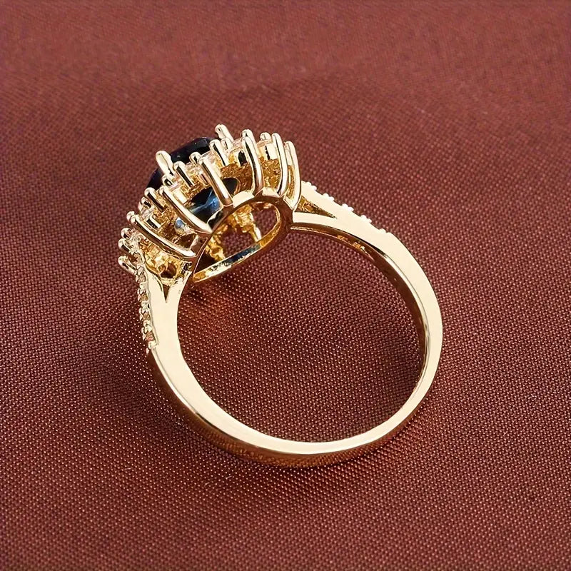 Orla & James - Saphirae Ring in Gold